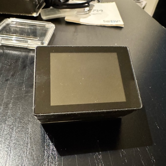 Go Pro Hero 4 - Picture 3 of 3